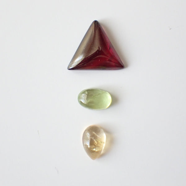Loose Gemstone Pendant Pack GPK0024: Garnet, Peridot, & Citrine Cabochons for Jewellery Making