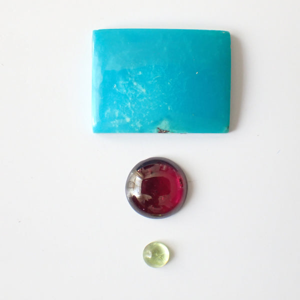 Loose Gemstone Pendant Pack GPK0029: Turquoise, Garnet, & Peridot Cabochons for Jewellery Making