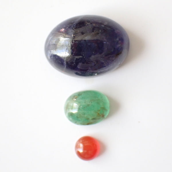 Loose Gemstone Pendant Pack GPK0039: Iolite, Emerald, & Carnelian Cabochons for Jewellery Making