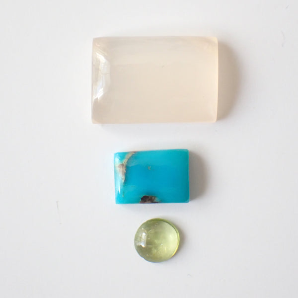 Loose Gemstone Pendant Pack GPK0040: Peach Moonstone, Turquoise, & Peridot Cabochons for Jewellery Making