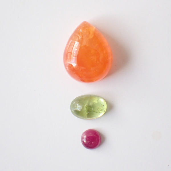 Loose Gemstone Pendant Pack GPK0043: Carnelian, Peridot, & Ruby Cabochons for Jewellery Making
